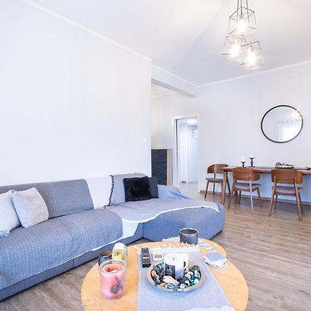 Apartment With Parking Near Medical Center Athen Eksteriør bilde