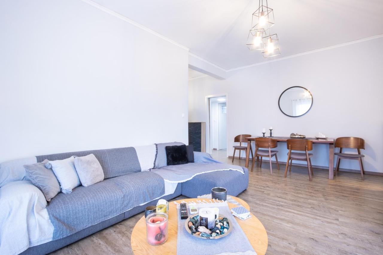 Apartment With Parking Near Medical Center Athen Eksteriør bilde