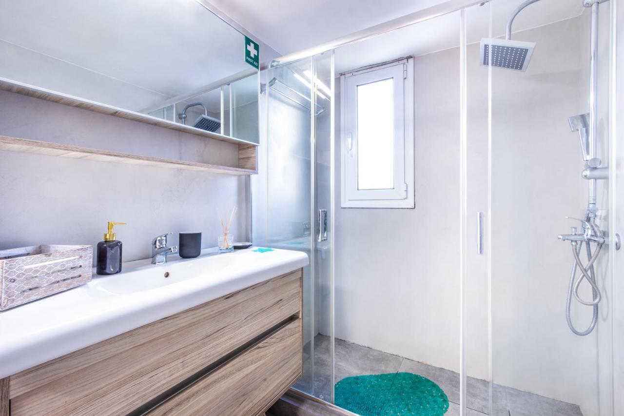 Apartment With Parking Near Medical Center Athen Eksteriør bilde